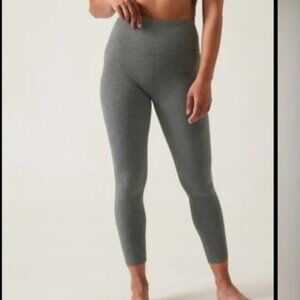 Athleta Ultra High Rise Elation 7/8 Tight in Heather Gray Size  XS NEW WITHOUT T